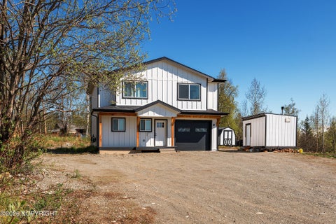 Homes For Sale - 3420 S Hilltop Circle<br/> Wasilla, AK 99623