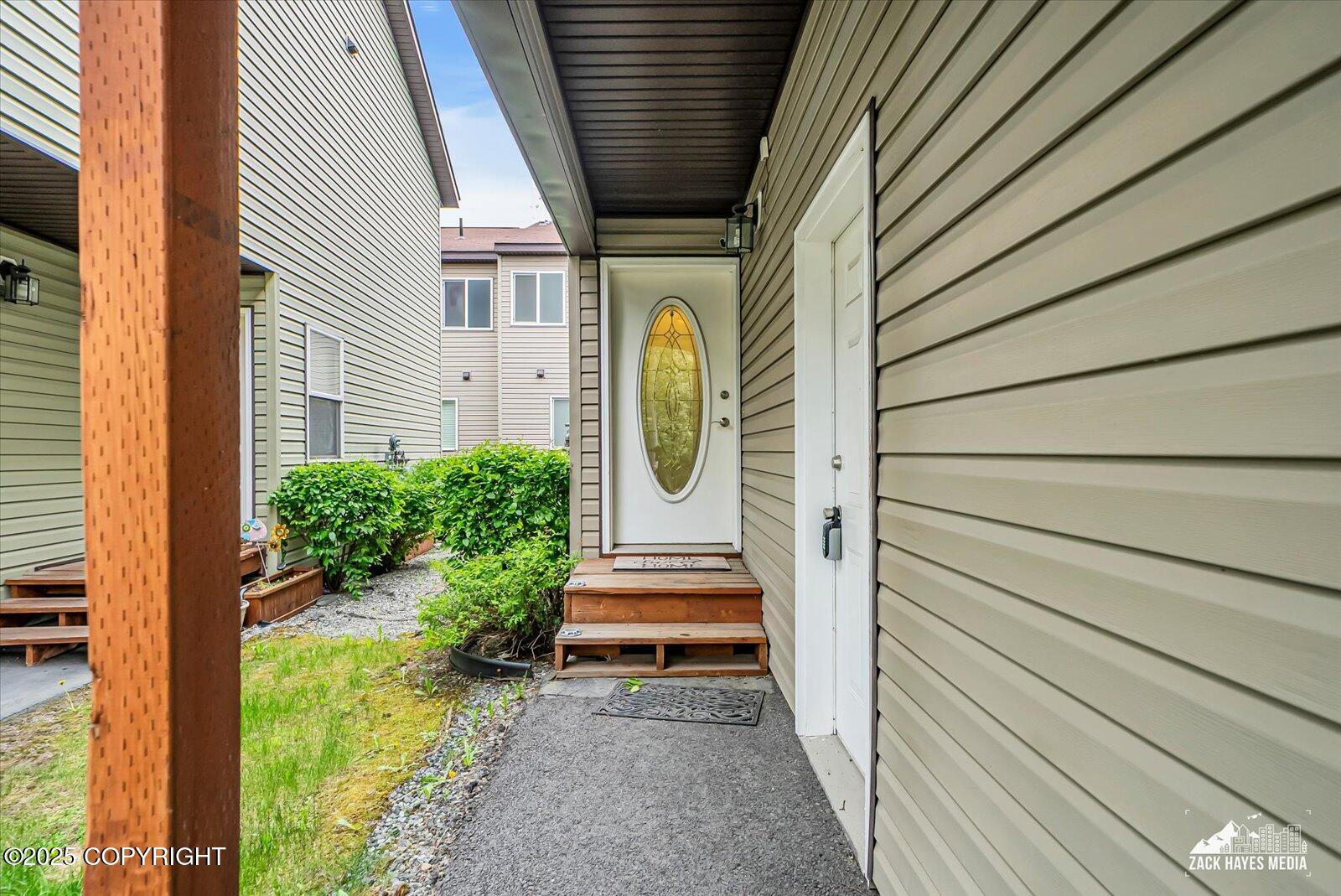 11736 Galloway Loop #22, Eagle River, Alaska image 5
