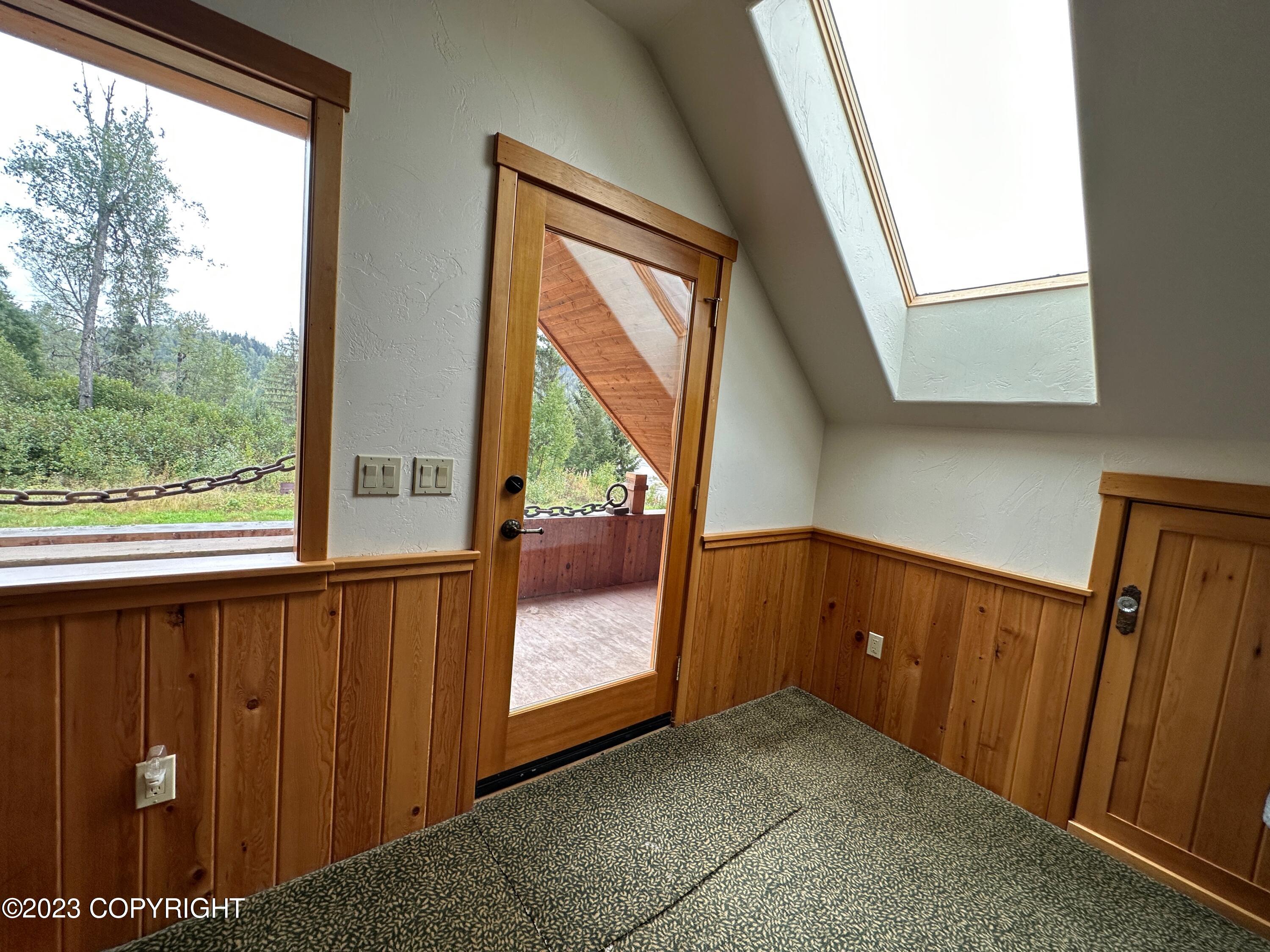 344 Eagle Bluff Drive, Haines, Alaska image 17