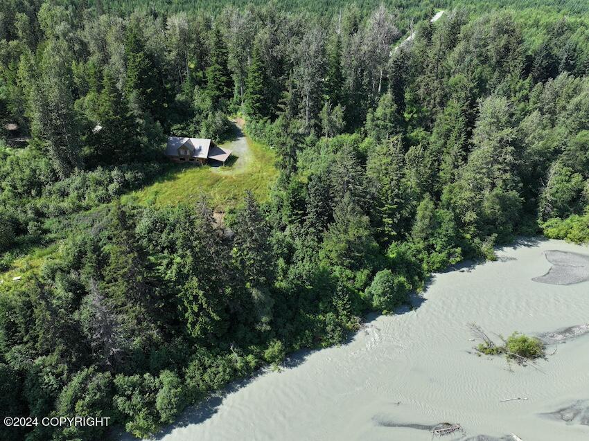 344 Eagle Bluff Drive, Haines, Alaska image 2