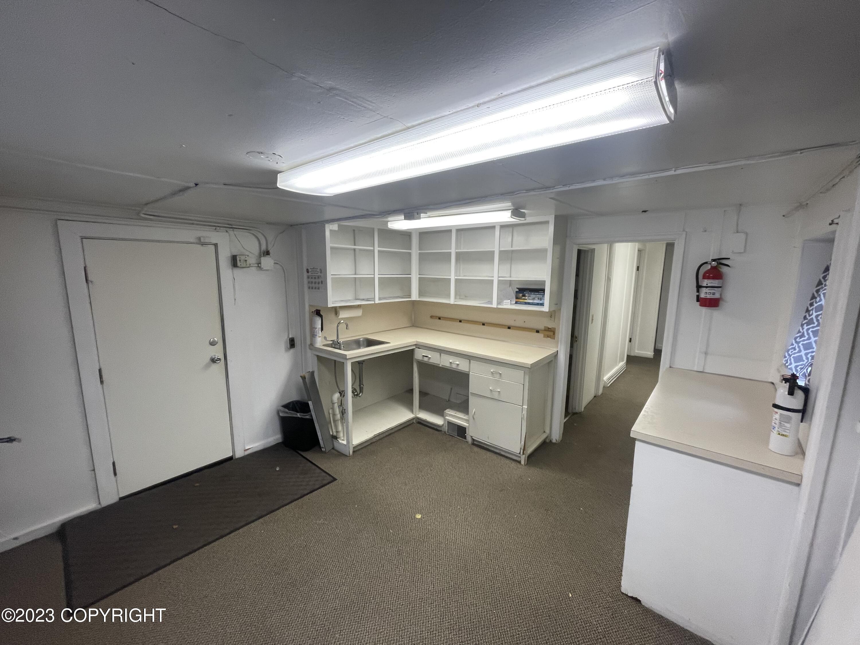 Anchorage, Alaska 99503, United States, ,Commercial,Active,69502