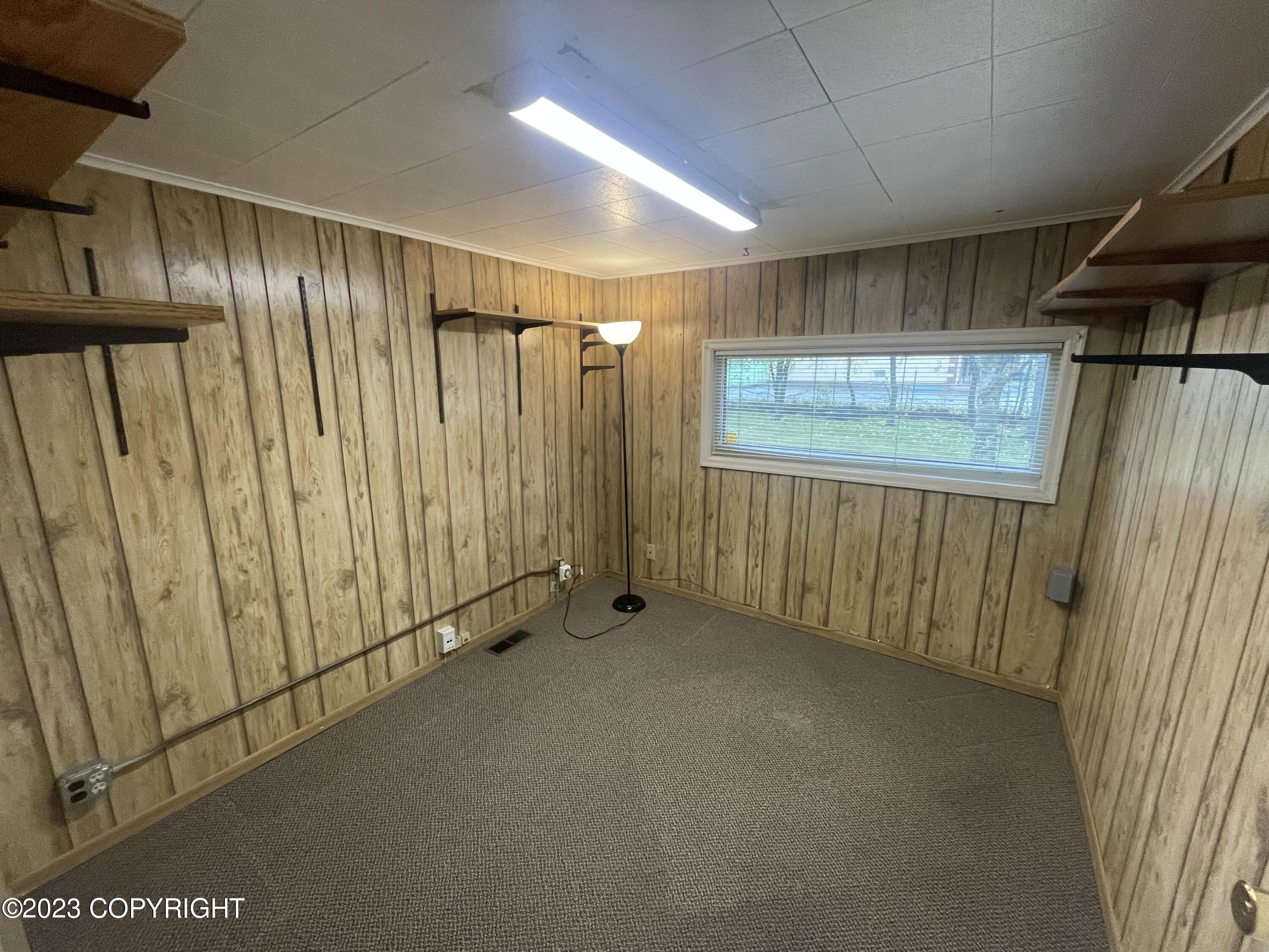 Anchorage, Alaska 99503, United States, ,Commercial,Active,69502