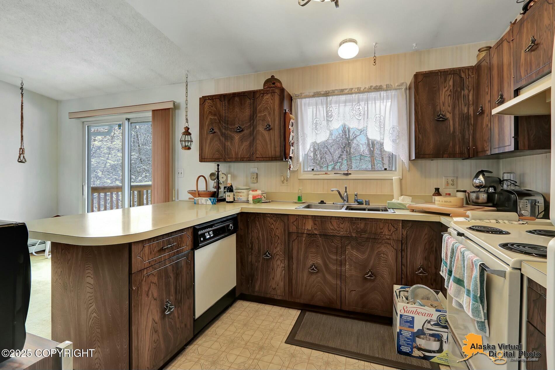 3123 Regis Court, Anchorage, Alaska image 12