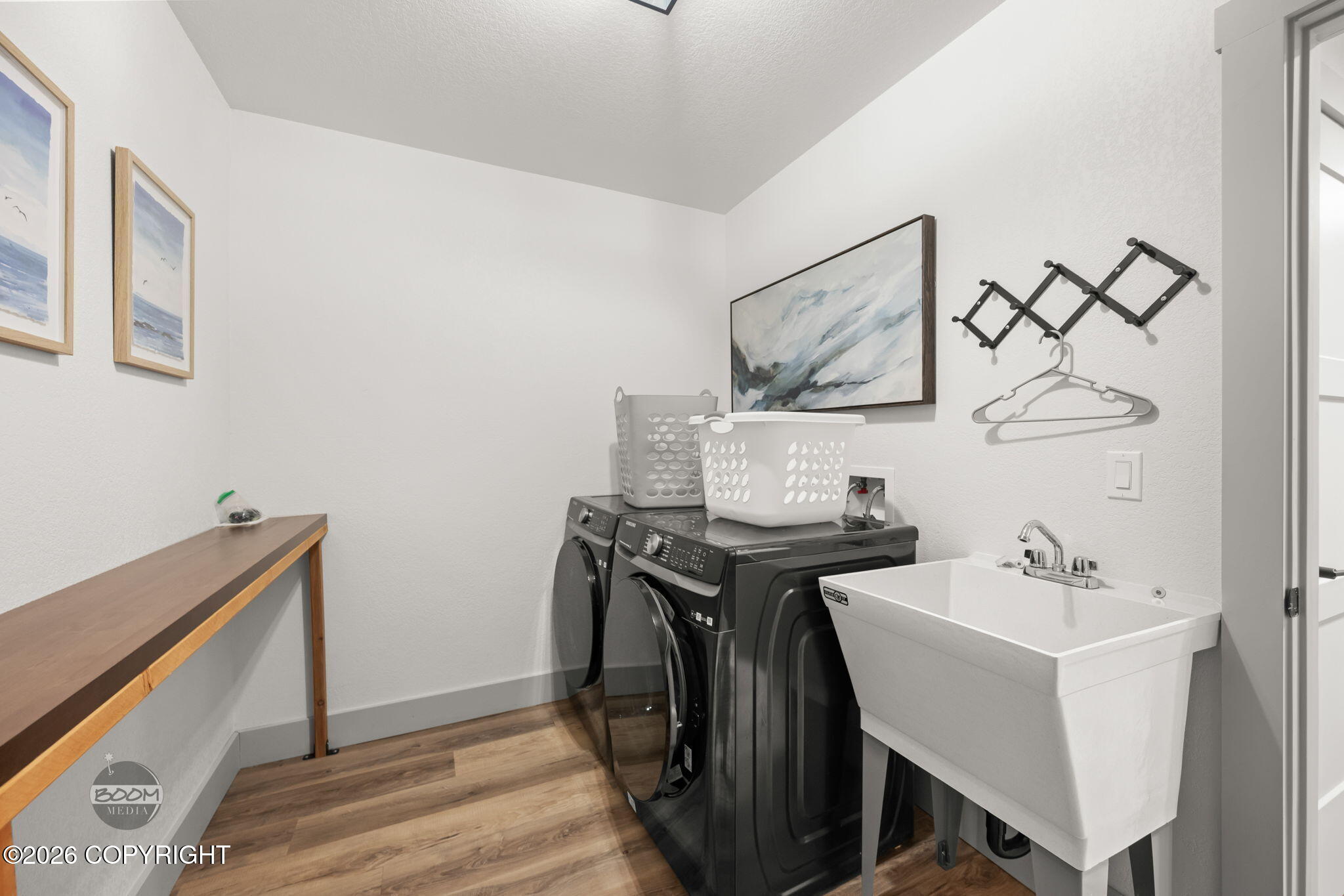 Girdwood, Alaska, 99587, United States, 3 Bedrooms Bedrooms, ,3 BathroomsBathrooms,Residential,Pending,2045688
