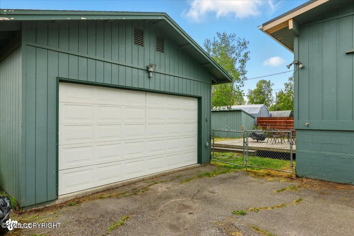 3811 Balchen Drive, Anchorage, Alaska image 21