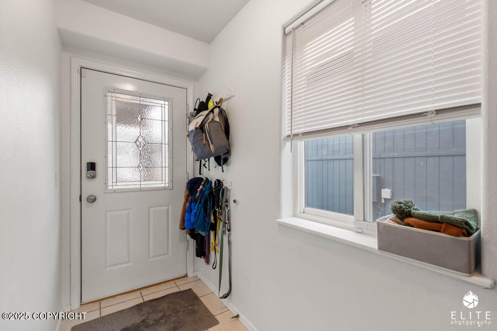 8924 Birch Park Circle, Eagle River, Alaska image 3
