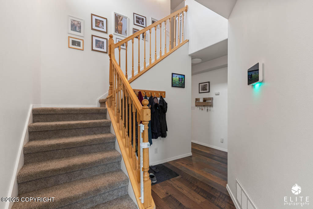 8924 Birch Park Circle, Eagle River, Alaska image 2