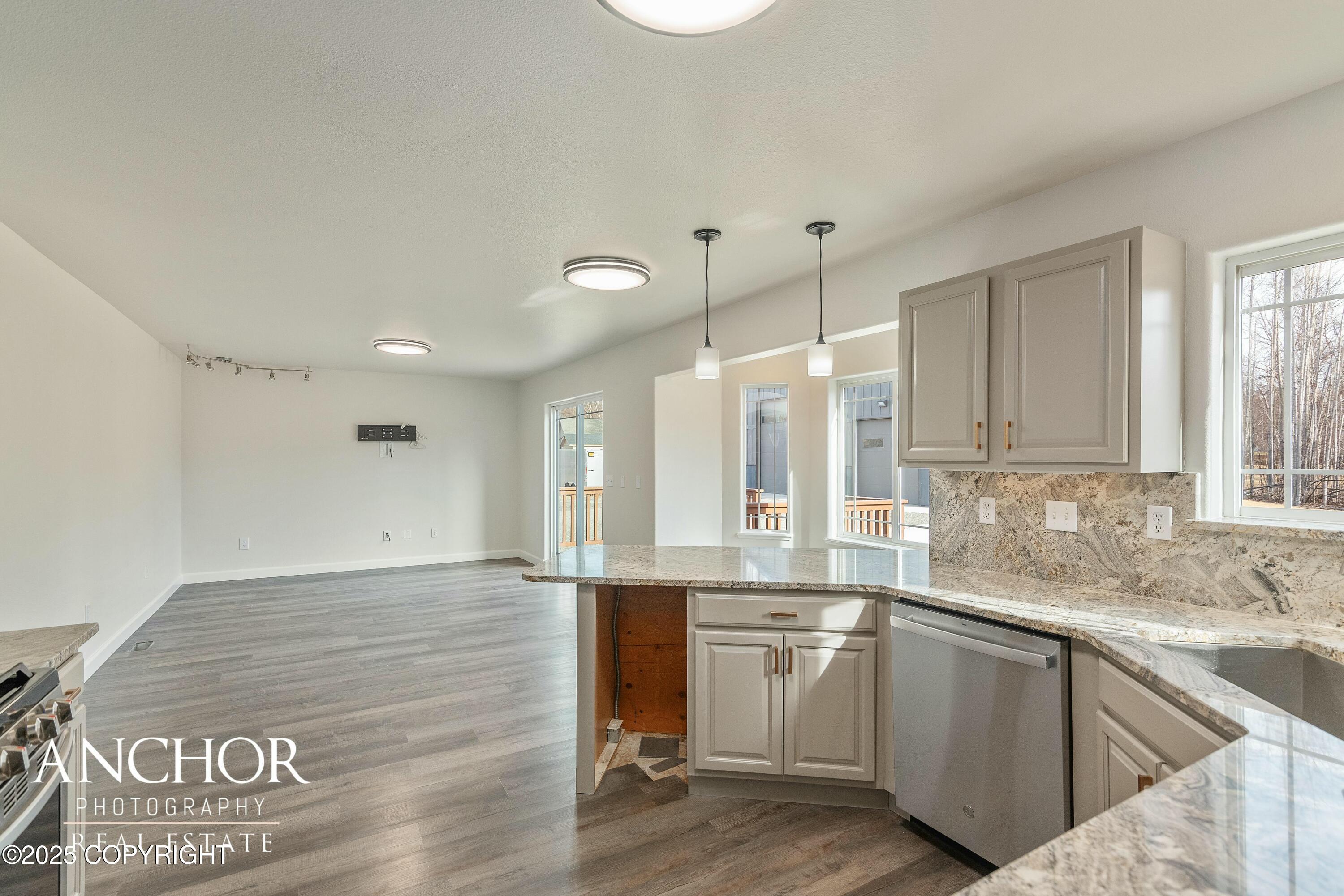 357 N Roy Circle, Palmer, Alaska image 11