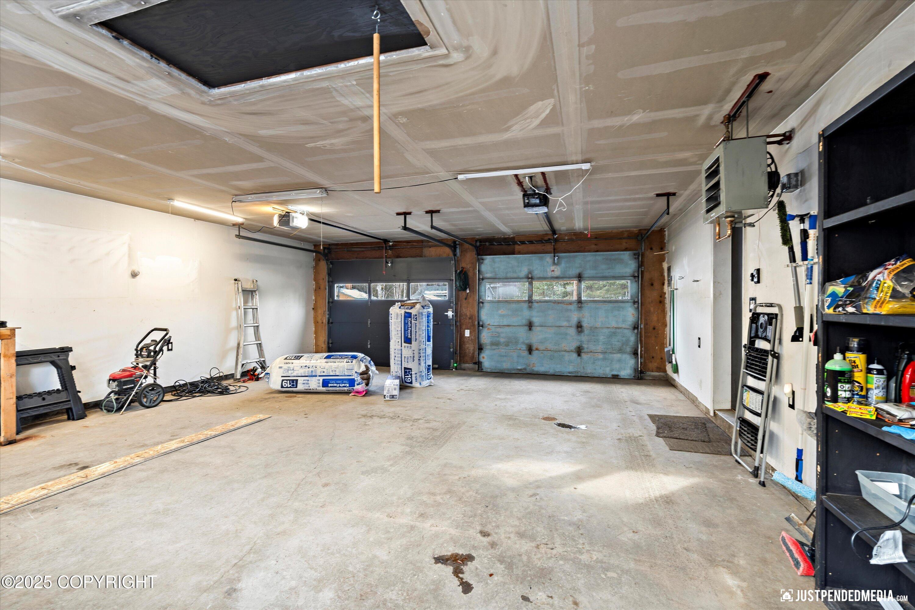 11251 Lipscomb Street, Anchorage, Alaska image 44