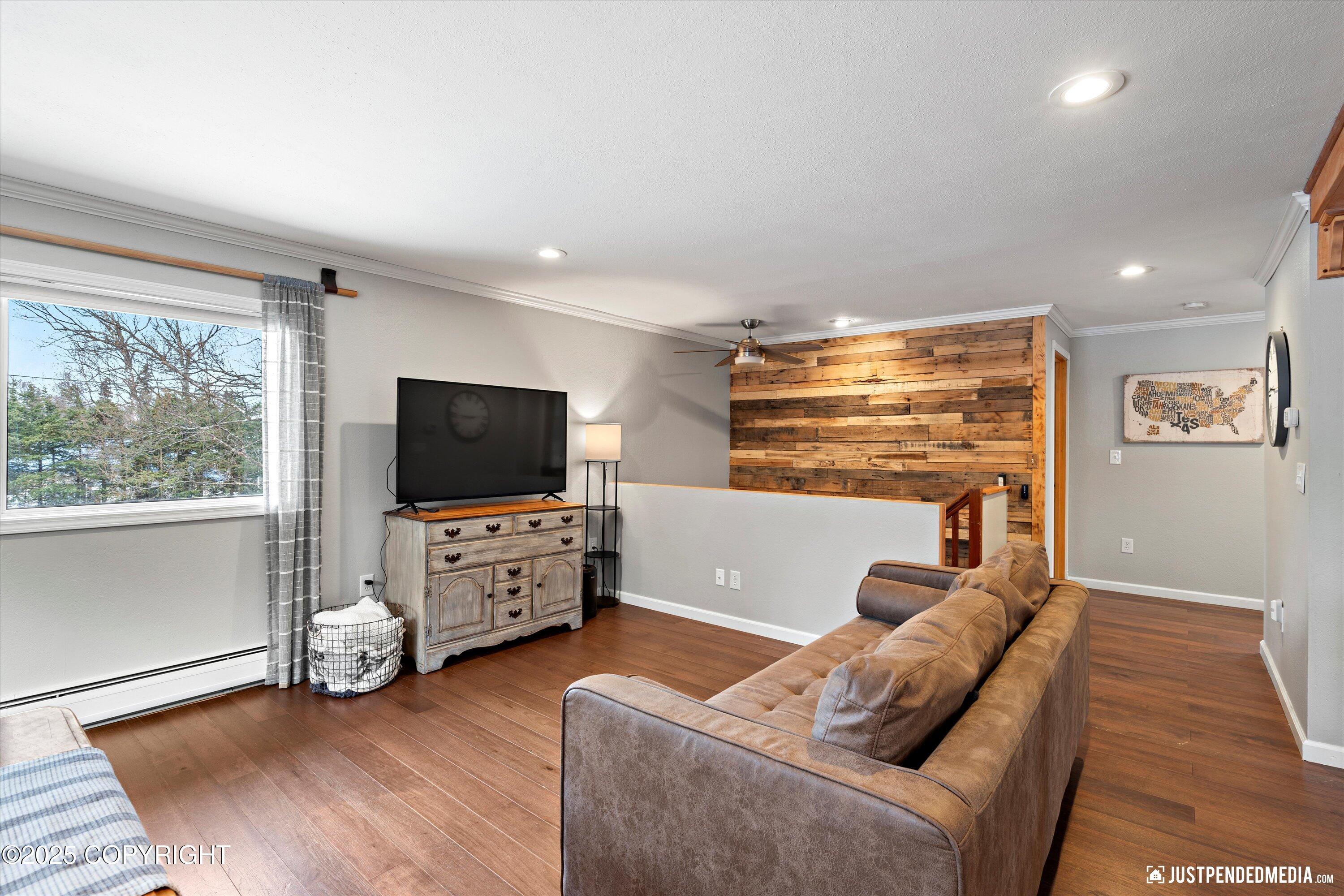 11251 Lipscomb Street, Anchorage, Alaska image 12