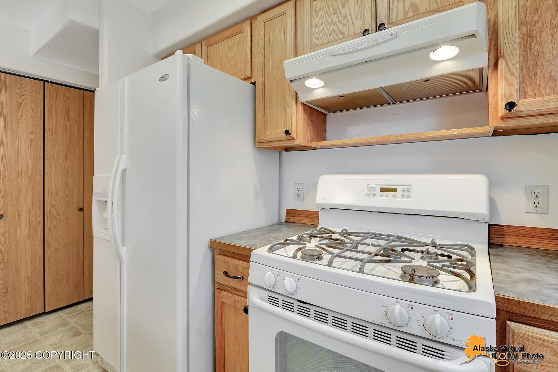 12496 Silver Fox Lane #6, Anchorage, Alaska image 12