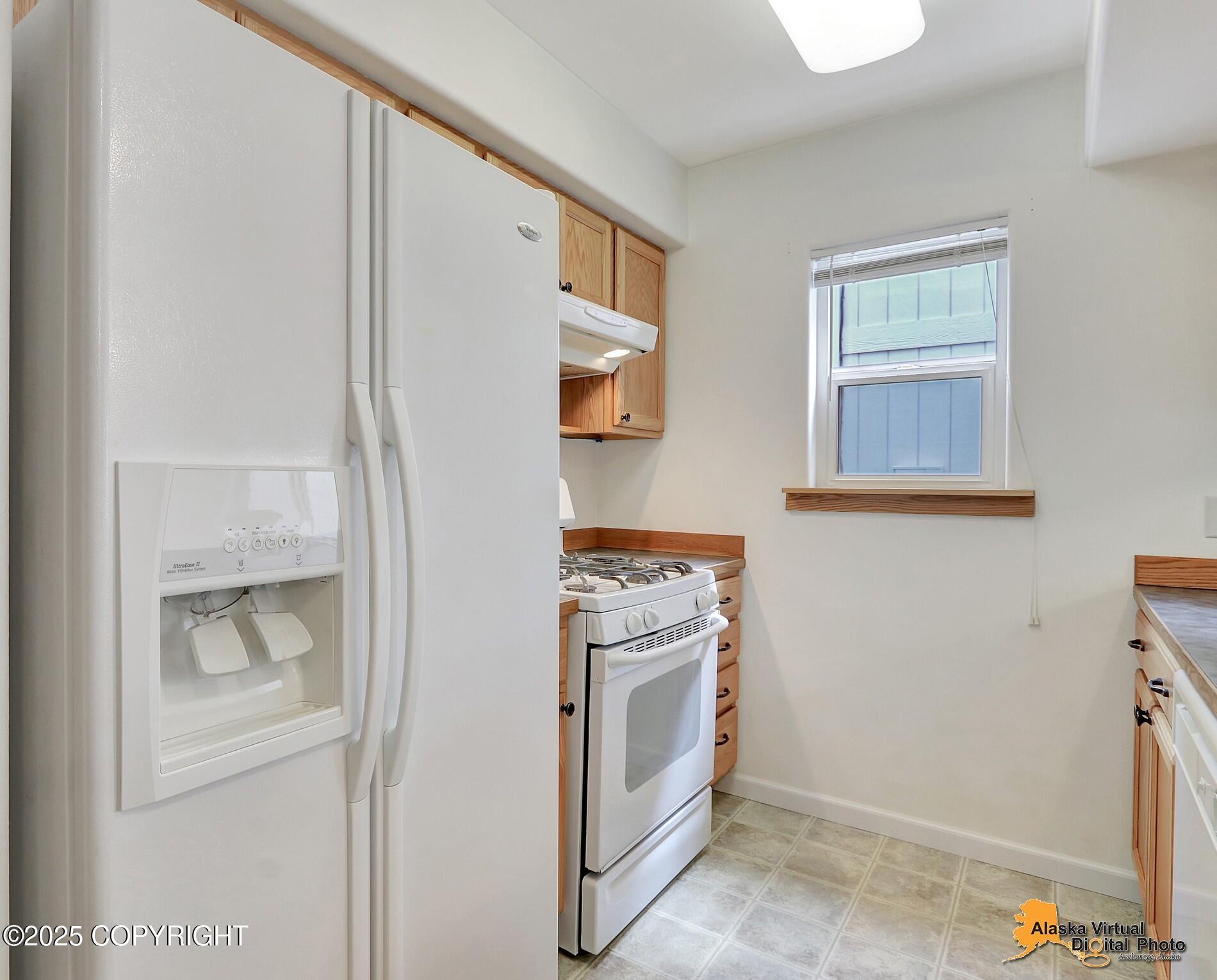 12496 Silver Fox Lane #6, Anchorage, Alaska image 9