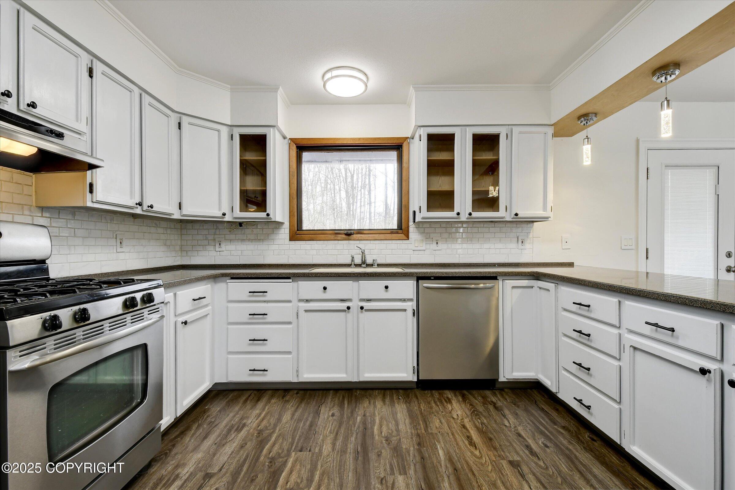 3429 Newcomb Drive, Anchorage, Alaska image 11