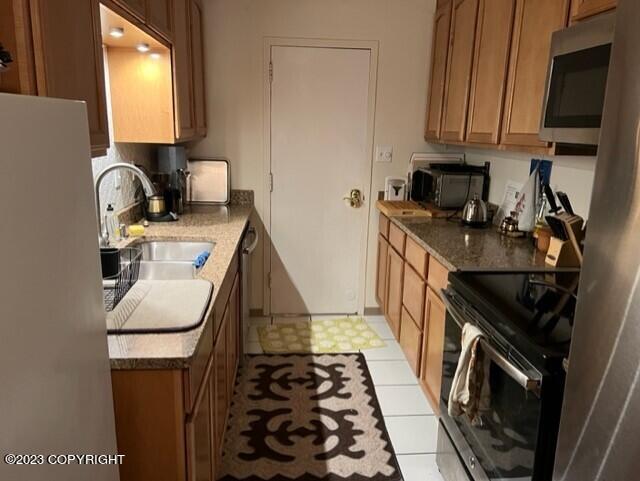 Whittier, Alaska 99693, United States, 2 Bedrooms Bedrooms, ,1 BathroomBathrooms,Residential,Active,177040