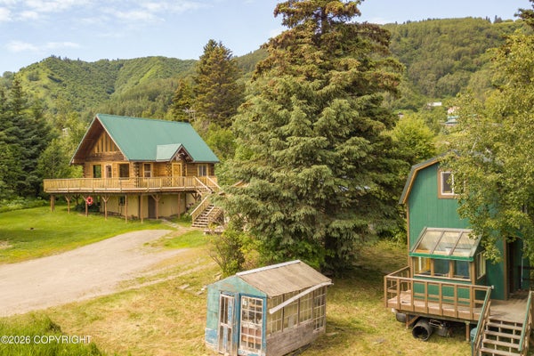 40315 GREWINGK CIR, HOMER, AK 99603 - Image 0dae5eb034b146fb396b2ce909a2c528/744132419