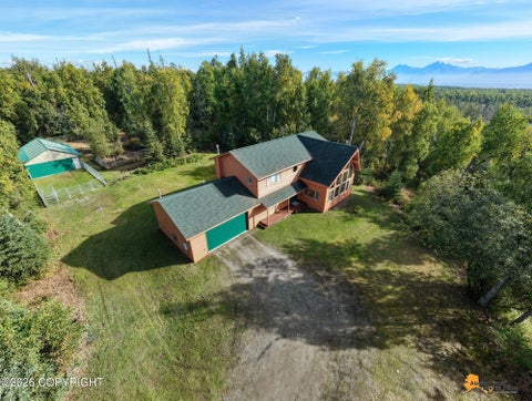 Homes For Sale - 11101 W Milkyway Lane<br/> Wasilla, AK 99623