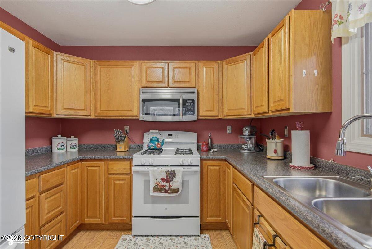 10228 Donald Place