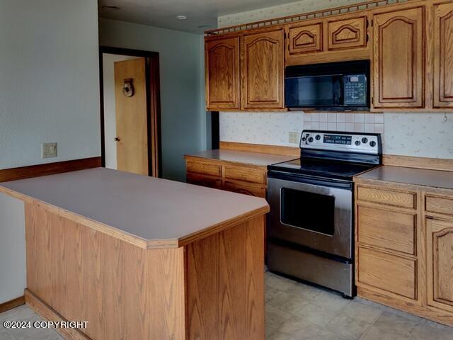 616 E Rezanof Drive, Kodiak, Alaska image 22