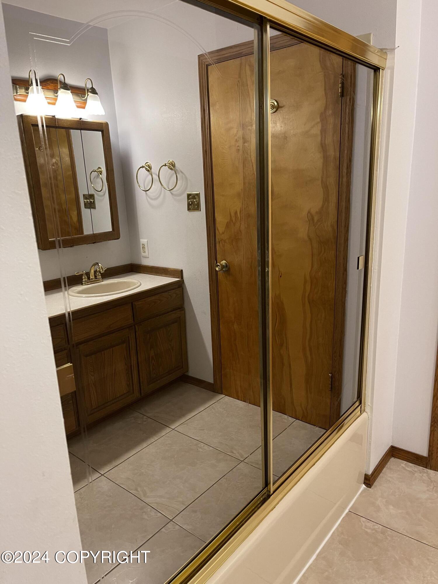 616 E Rezanof Drive, Kodiak, Alaska image 33