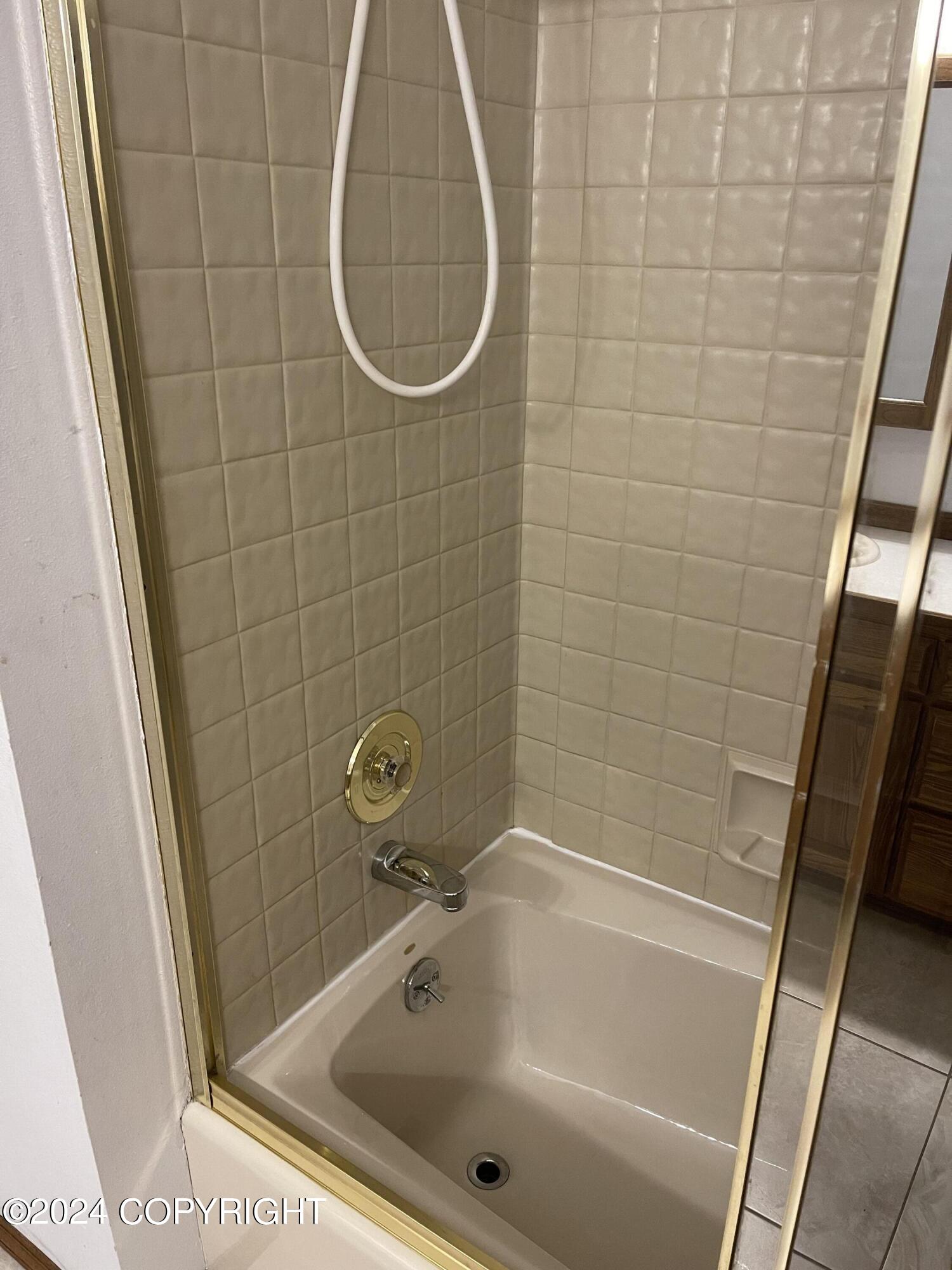 616 E Rezanof Drive, Kodiak, Alaska image 34