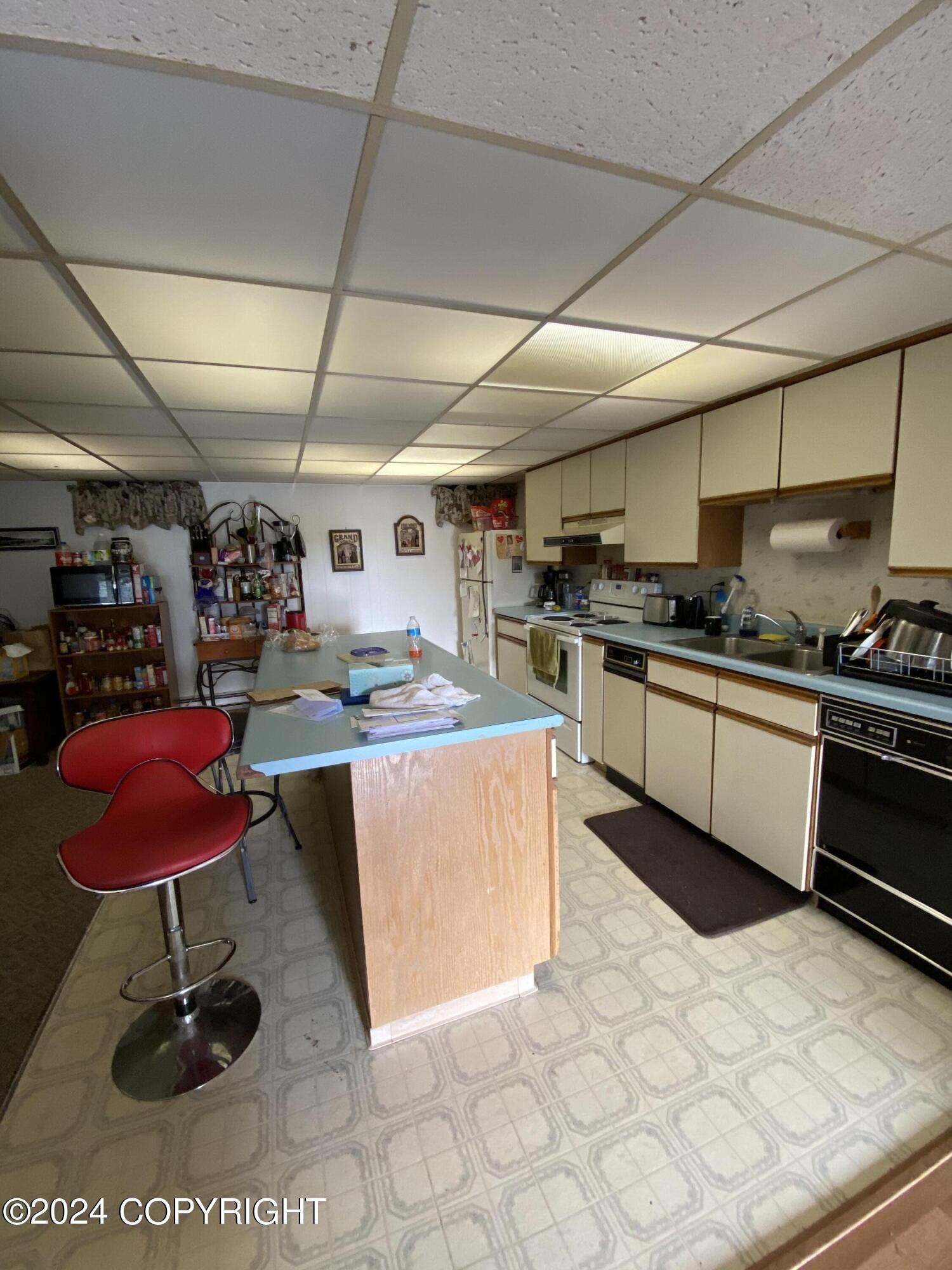 616 E Rezanof Drive, Kodiak, Alaska image 49