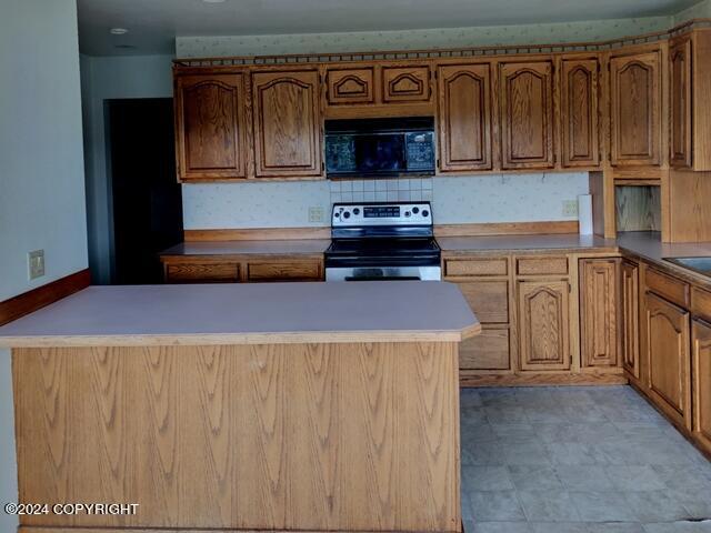 616 E Rezanof Drive, Kodiak, Alaska image 24