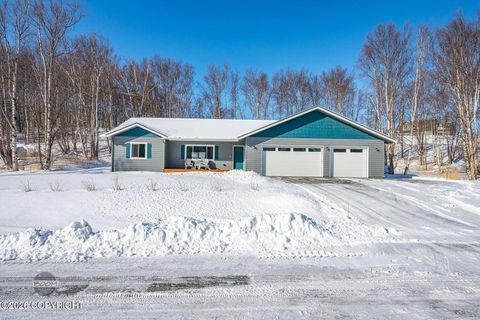 Homes For Sale - 2270 N Dalmore Circle<br/> Palmer, AK 99645