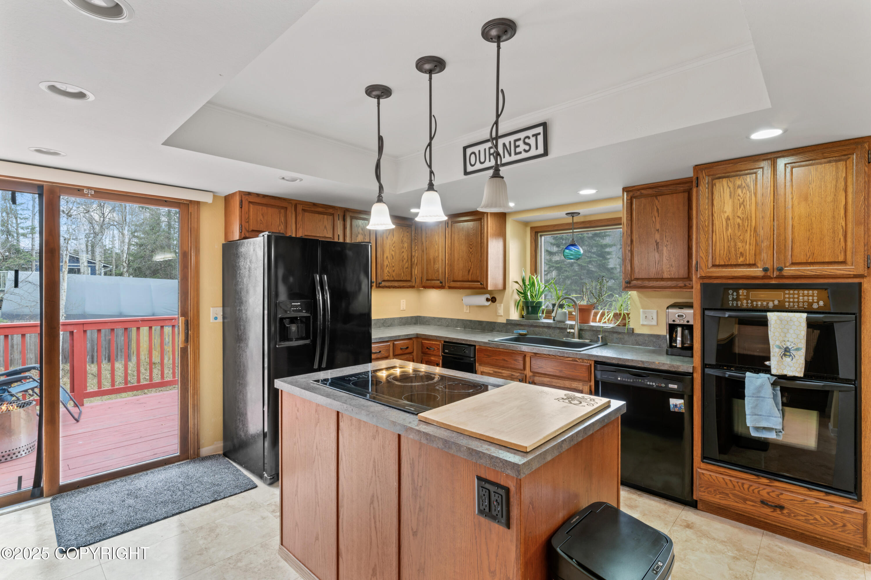 17710 Nitoanya Circle, Eagle River, Alaska image 12