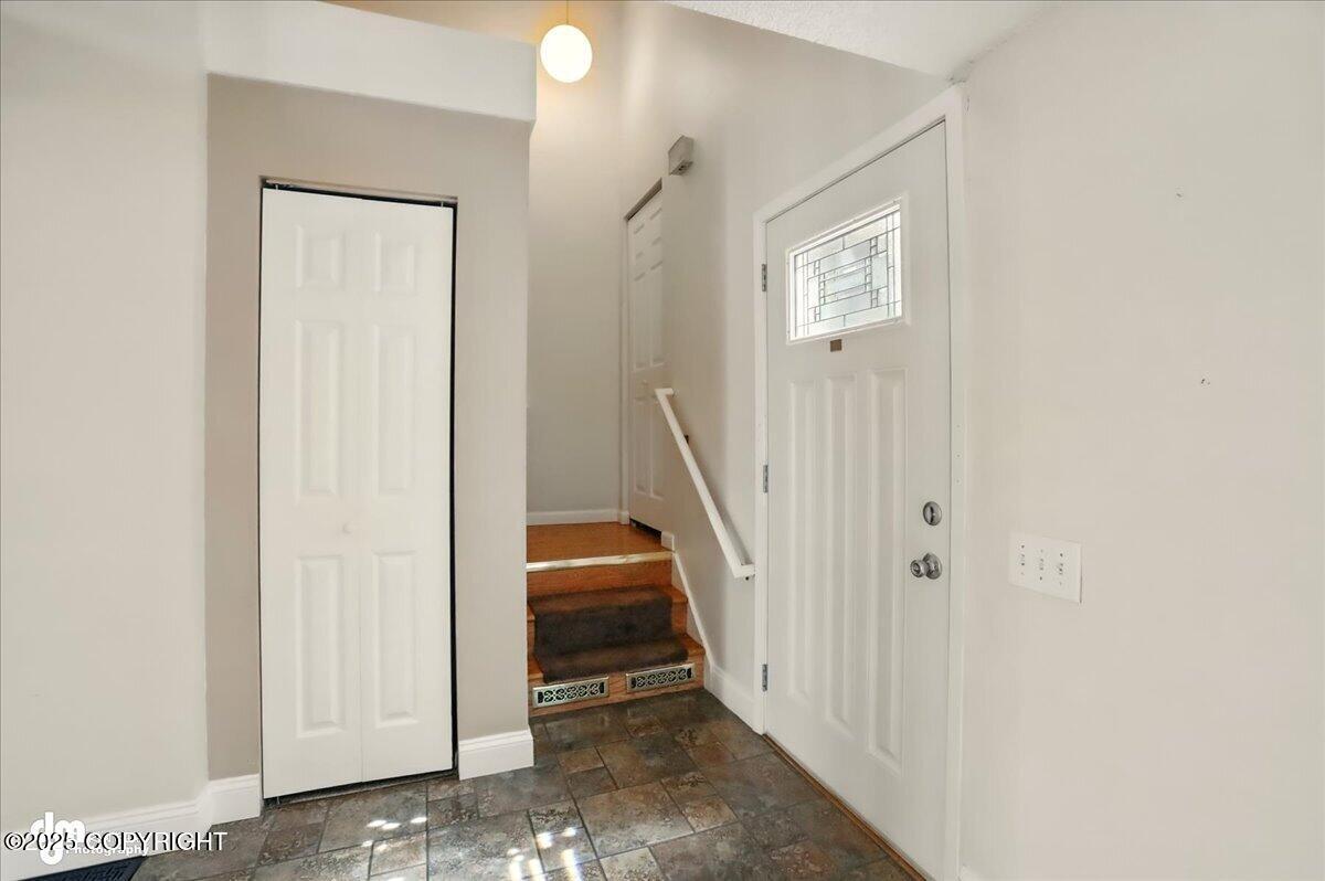 3305 Mount Vernon Court #4E, Anchorage, Alaska image 3