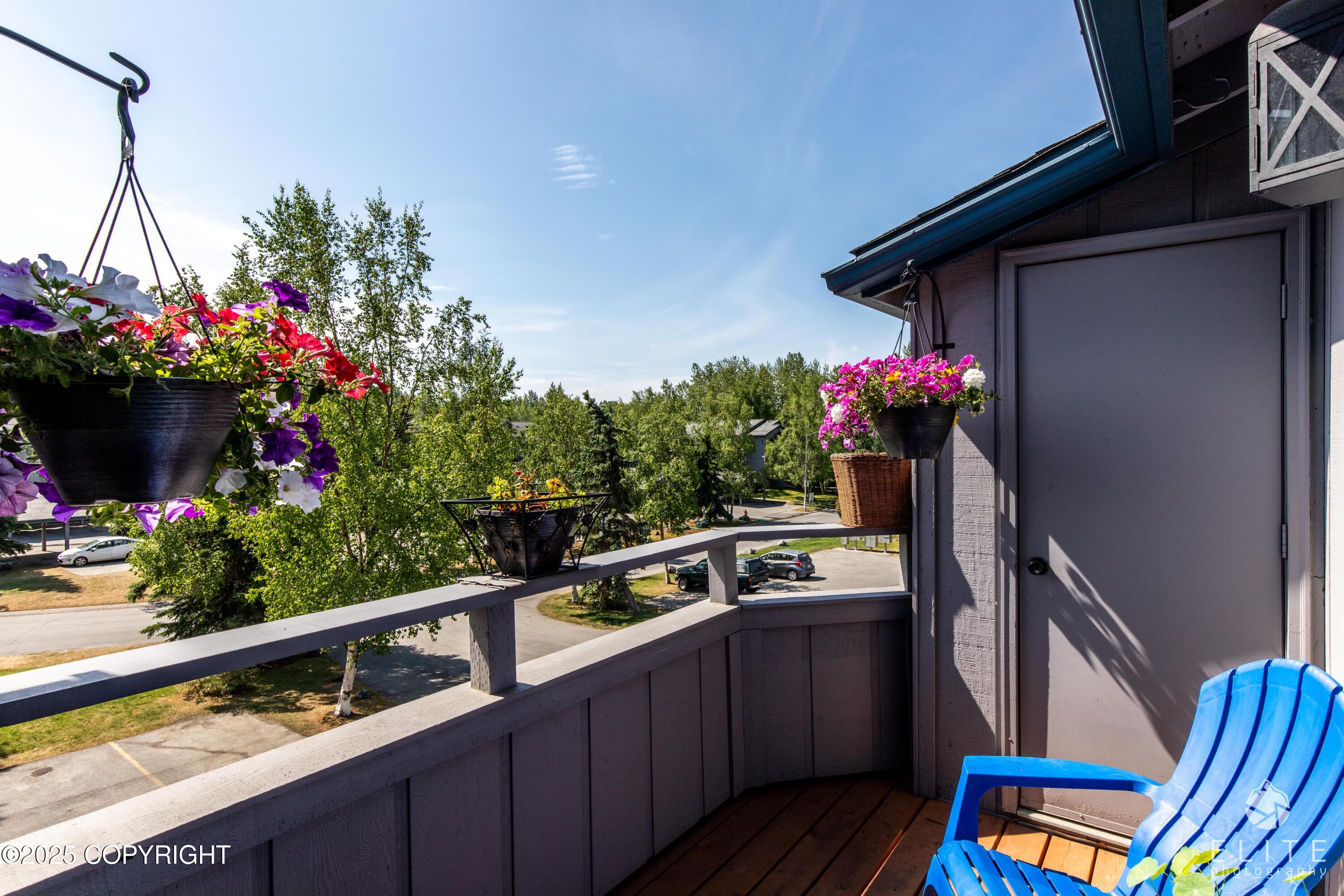 1631 Eastridge Drive #303, Anchorage, Alaska image 4