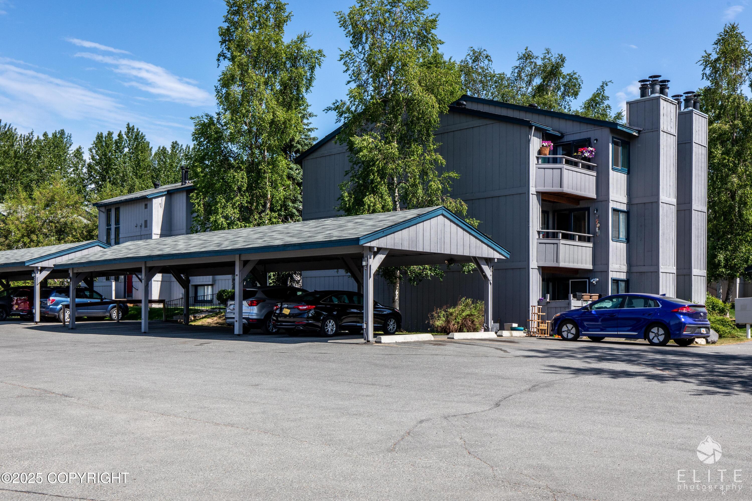 1631 Eastridge Drive #303, Anchorage, Alaska image 1