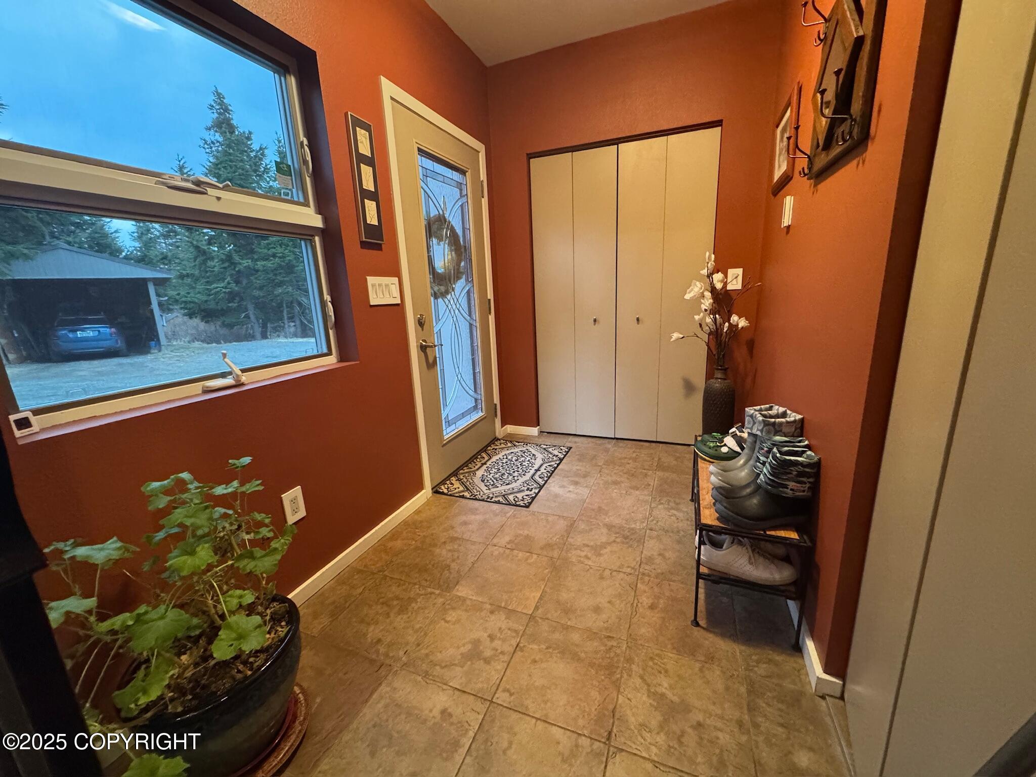 7041 Potter Heights Dr, Anchorage, Alaska image 2