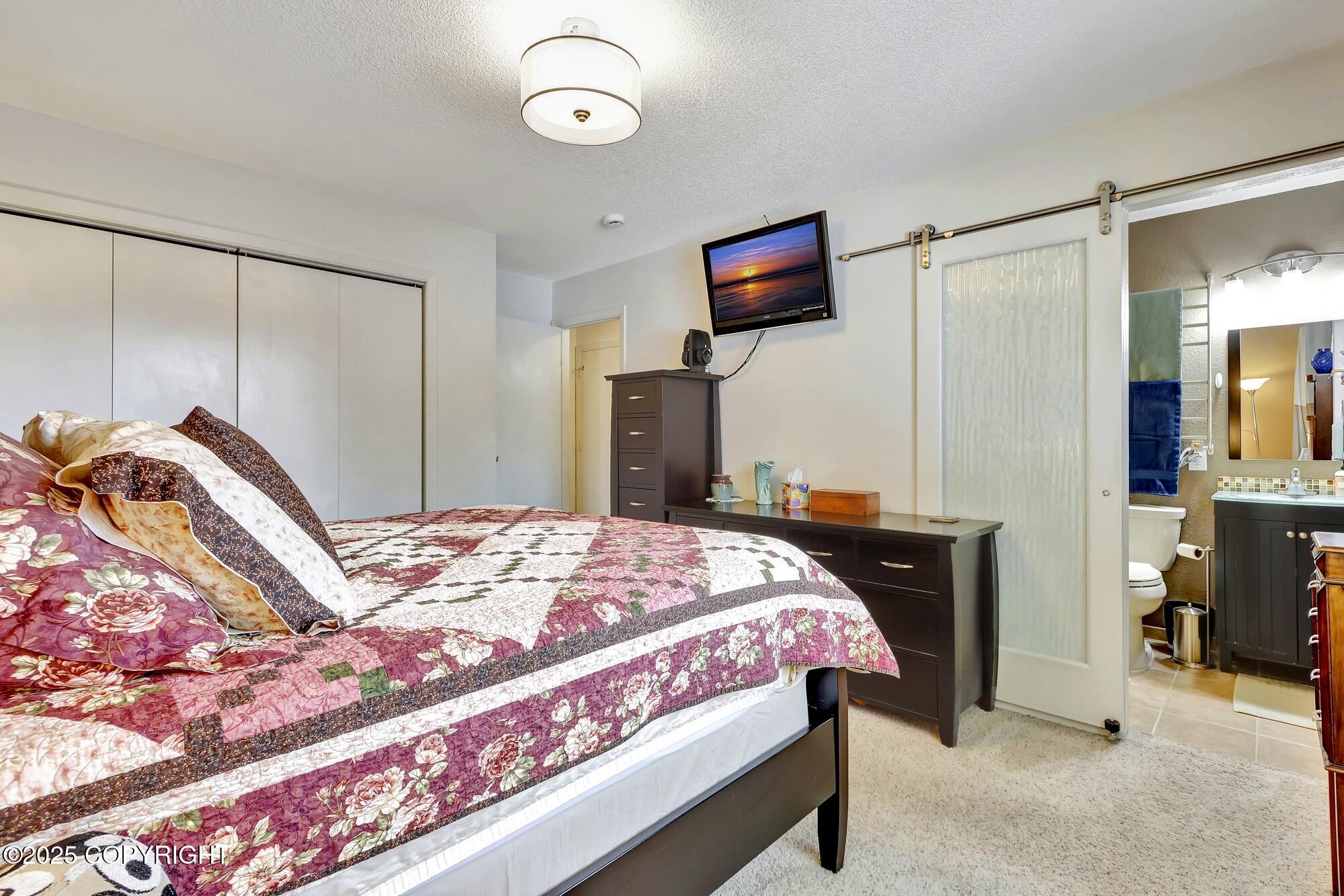 6414 Hampton Drive, Anchorage, Alaska image 34