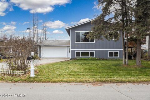 Photo of 4731 Palo Verde Avenue, Fairbanks, AK 99709 (MLS # 25-13458) Photo of 4731 Palo Verde Avenue, Fairbanks, AK 99709 (MLS # 25-13458)