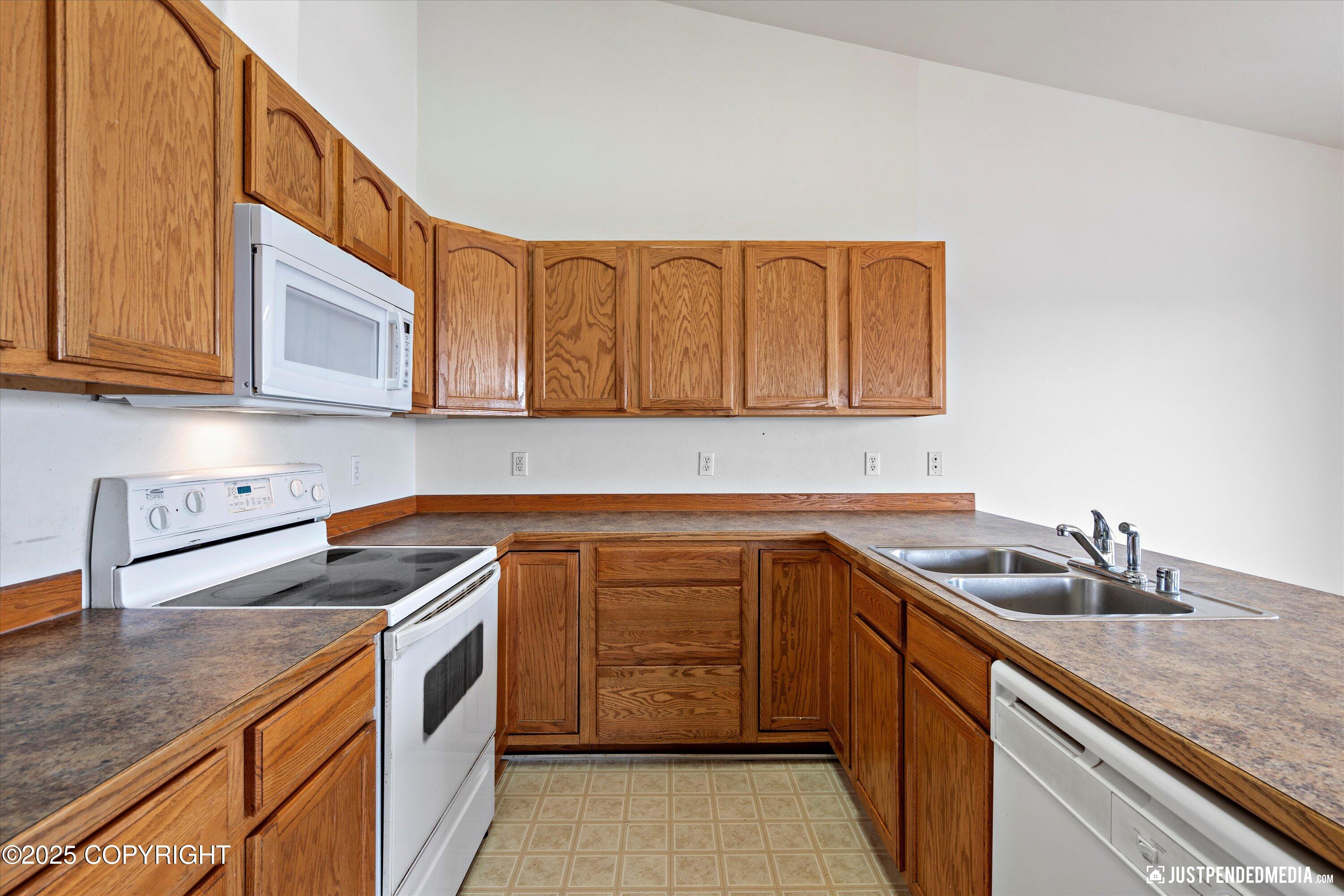2437 Havenshire Place #38, Anchorage, Alaska image 13