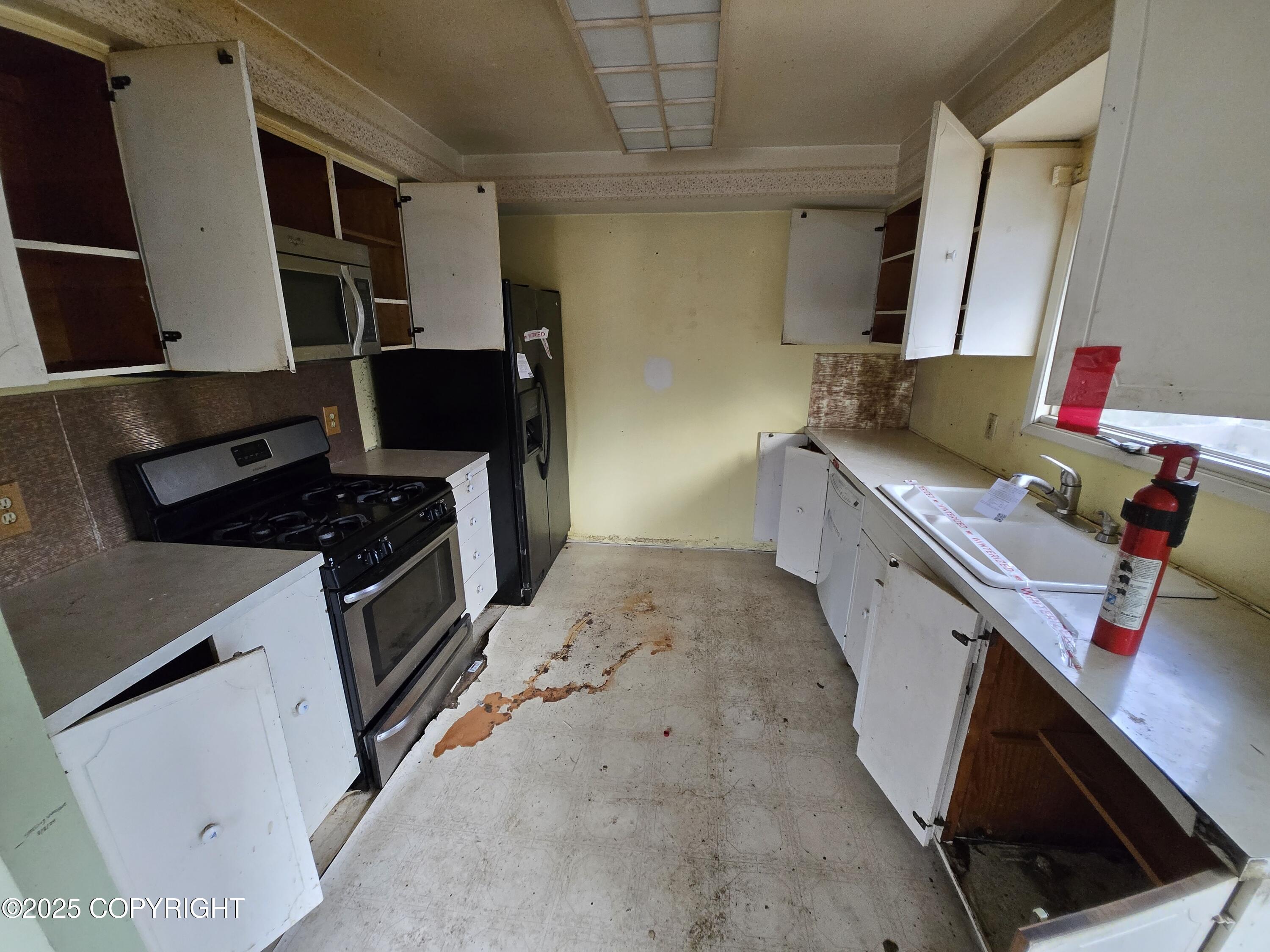6005 Carnaby Circle, Anchorage, Alaska image 7