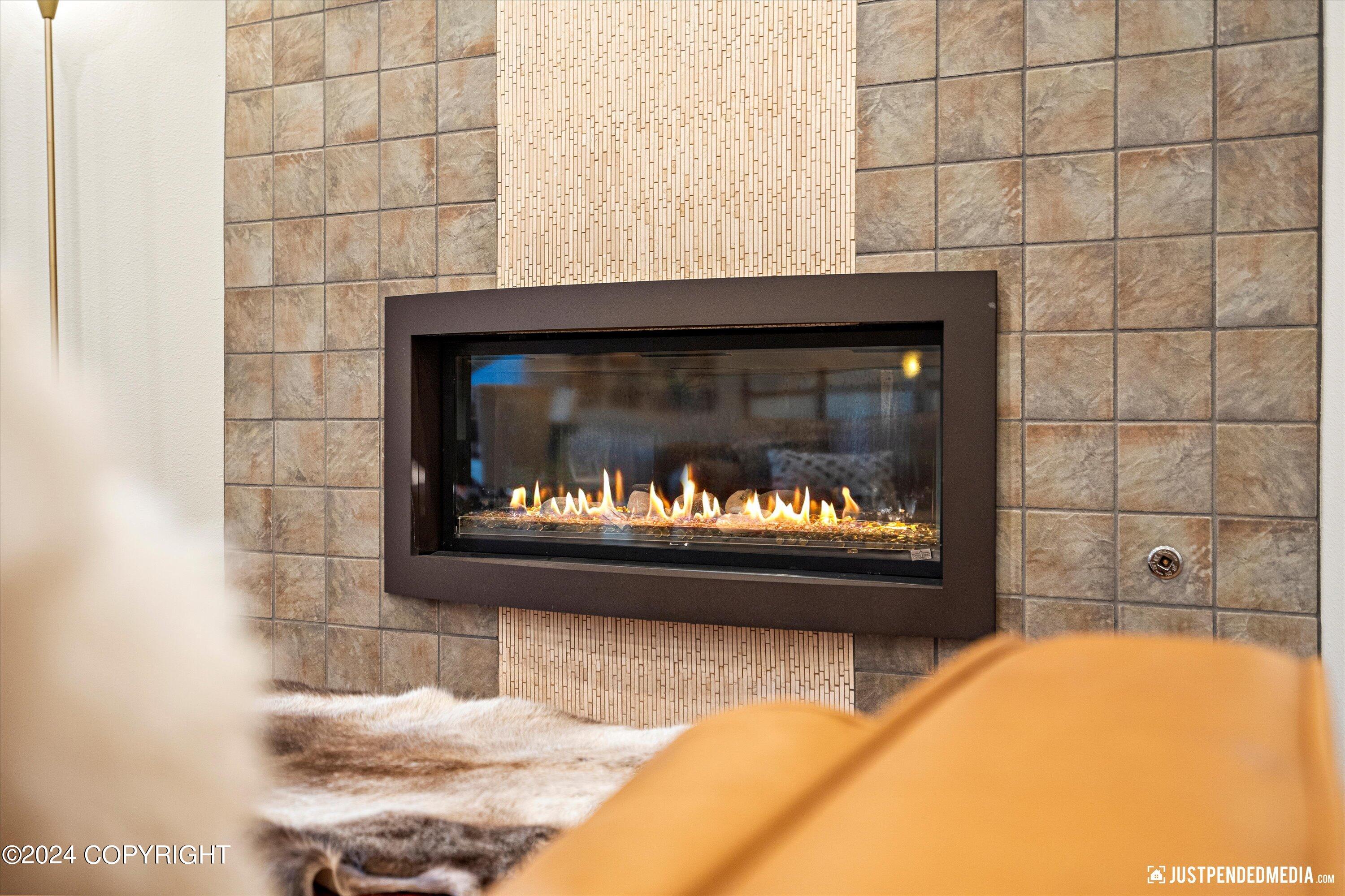 Anchorage, Alaska 99507, United States, 3 Bedrooms Bedrooms, ,2 BathroomsBathrooms,Residential,Pending,44364