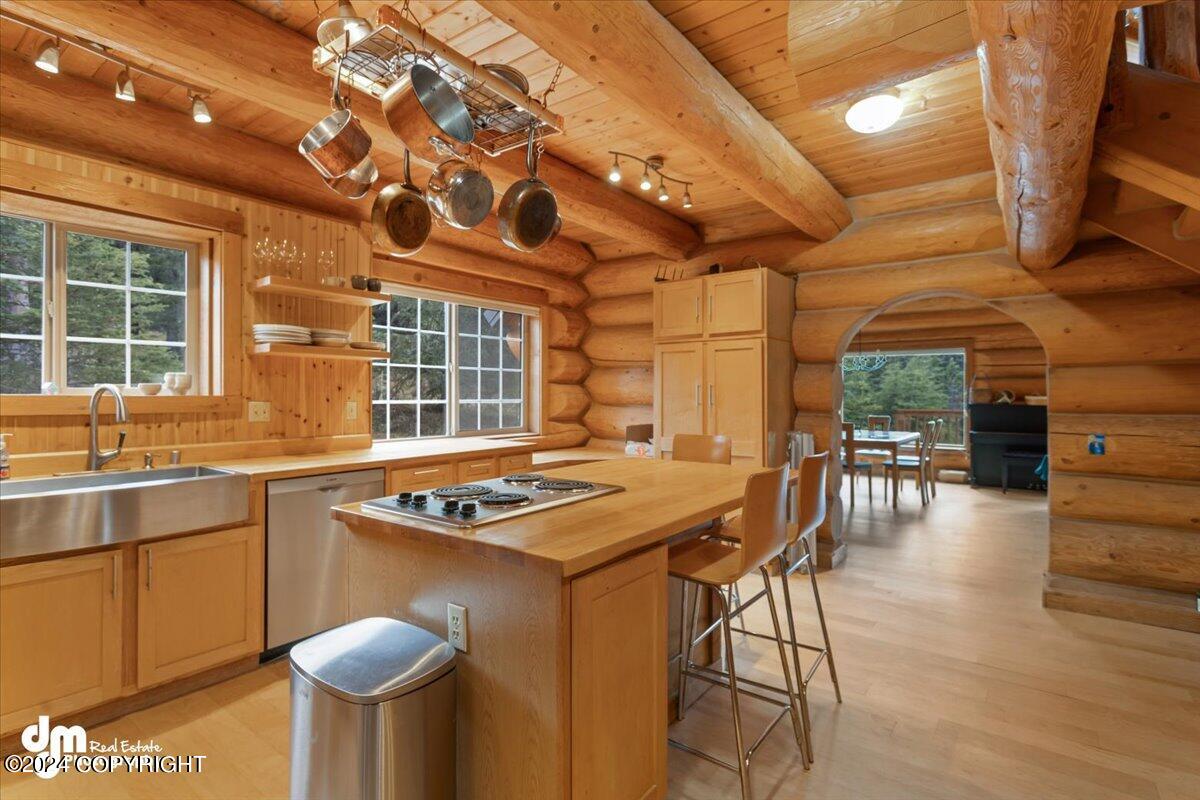 22253 Elkhorn Circle, Eagle River, Alaska image 10
