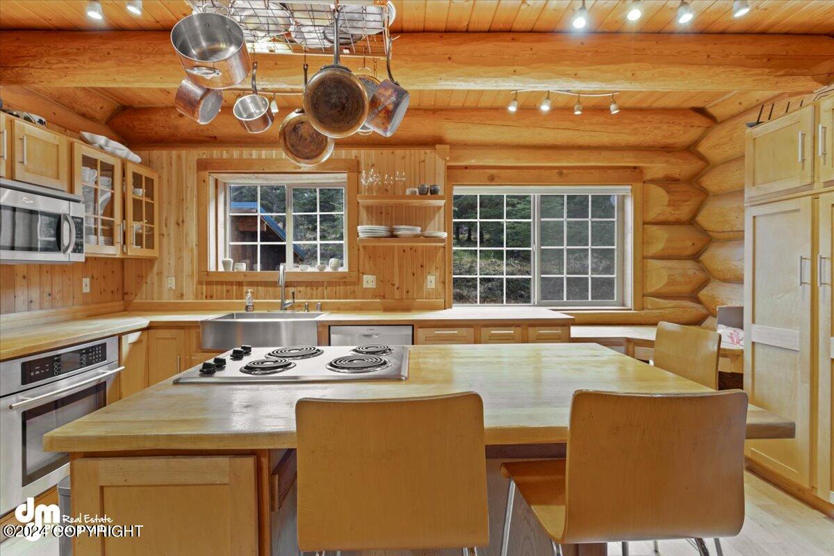 22253 Elkhorn Circle, Eagle River, Alaska image 11