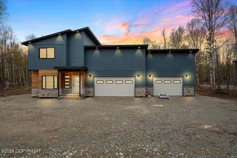 Homes For Sale - 7404 N Paw Street<br/> Wasilla, AK 99654