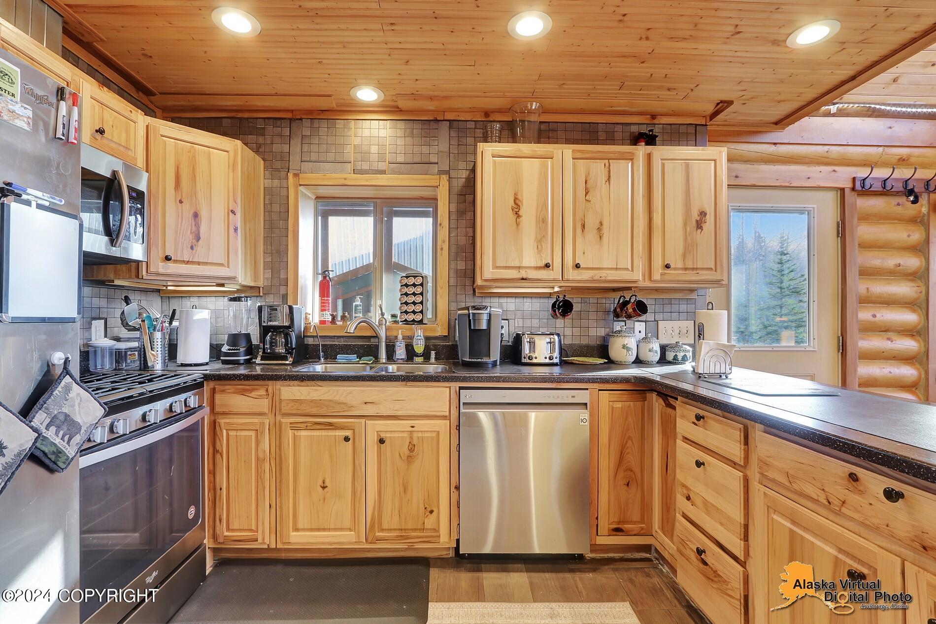 19180 Beverly Avenue, Chugiak, Alaska image 10