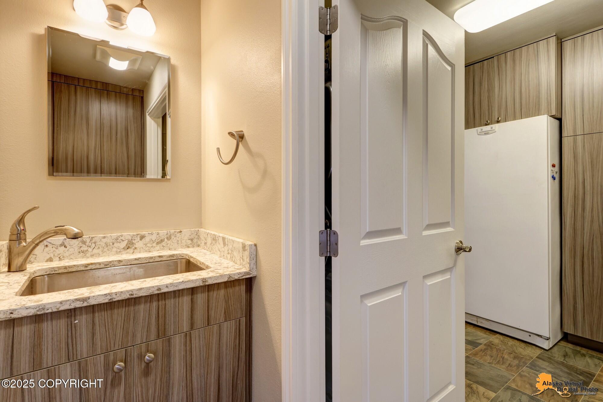 1091 Northpointe Bluff Drive, Anchorage, Alaska image 19