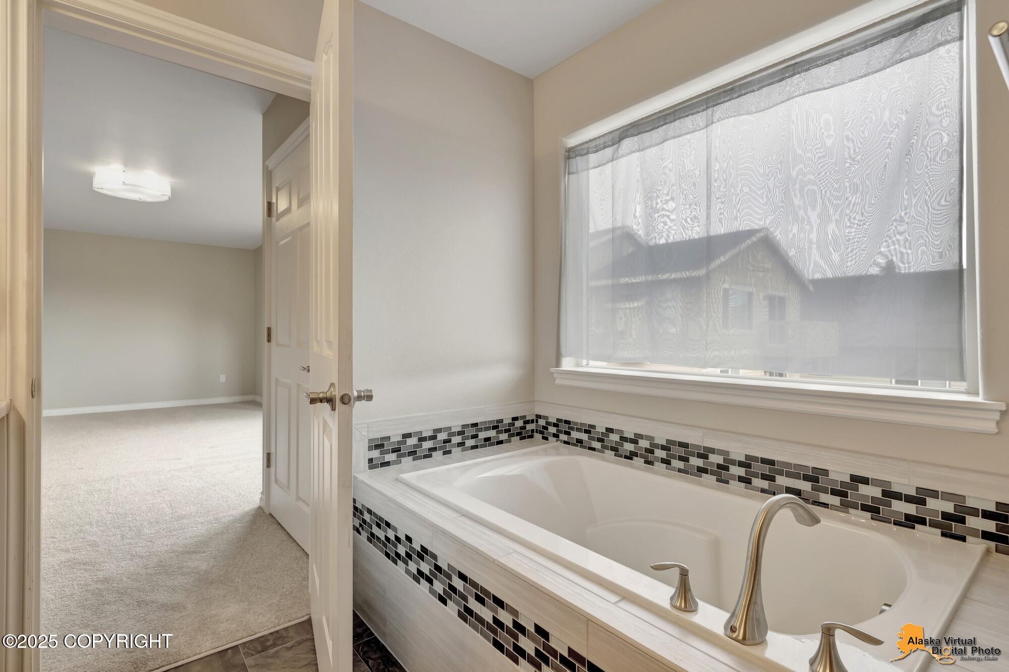 1091 Northpointe Bluff Drive, Anchorage, Alaska image 41
