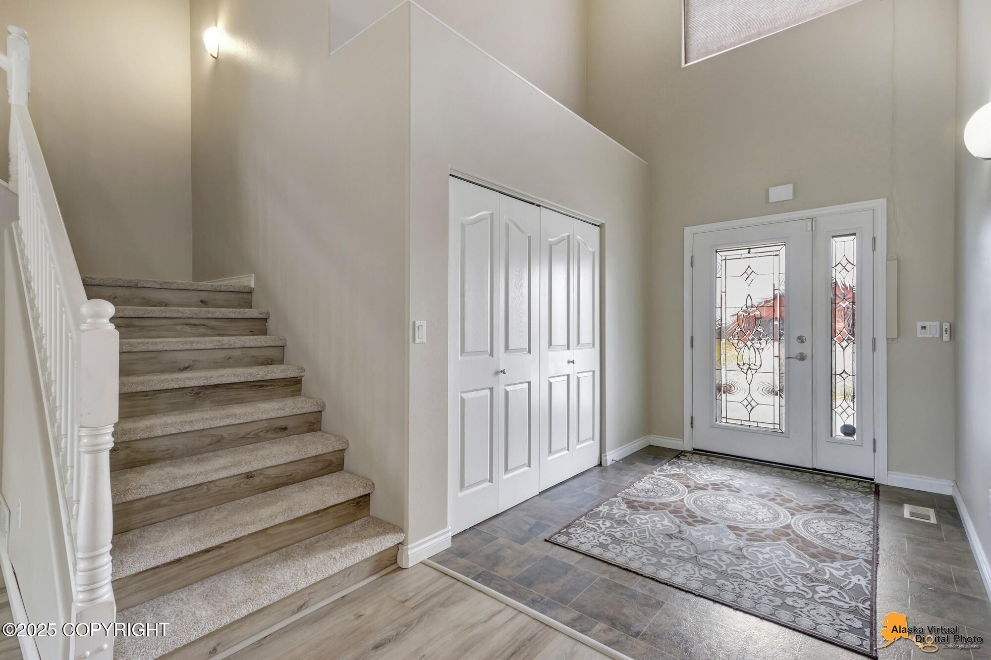1091 Northpointe Bluff Drive, Anchorage, Alaska image 3
