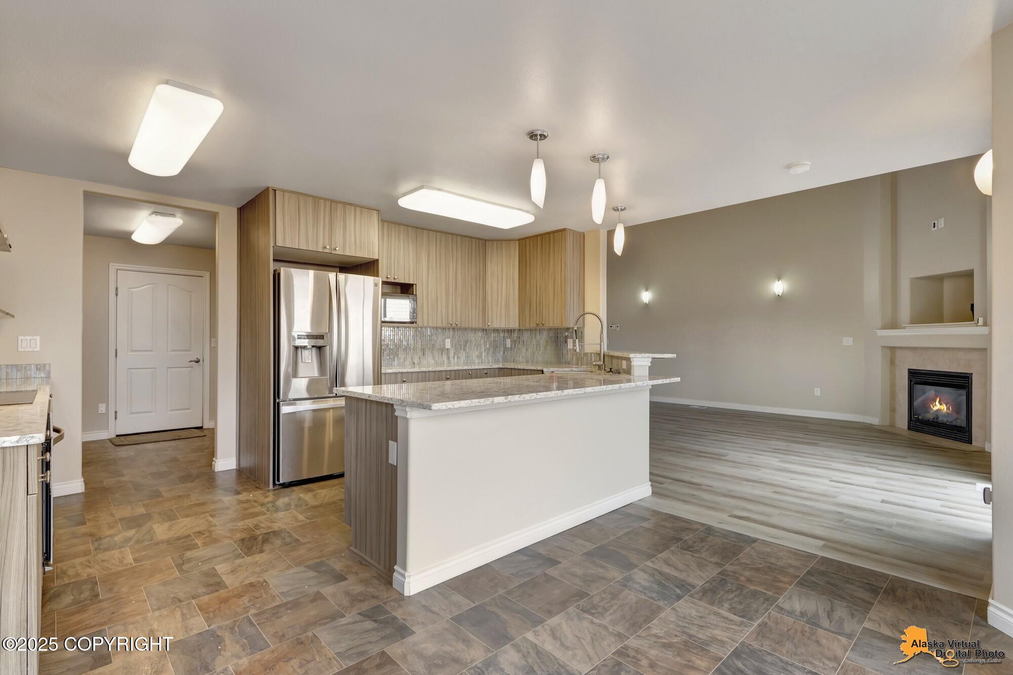1091 Northpointe Bluff Drive, Anchorage, Alaska image 10