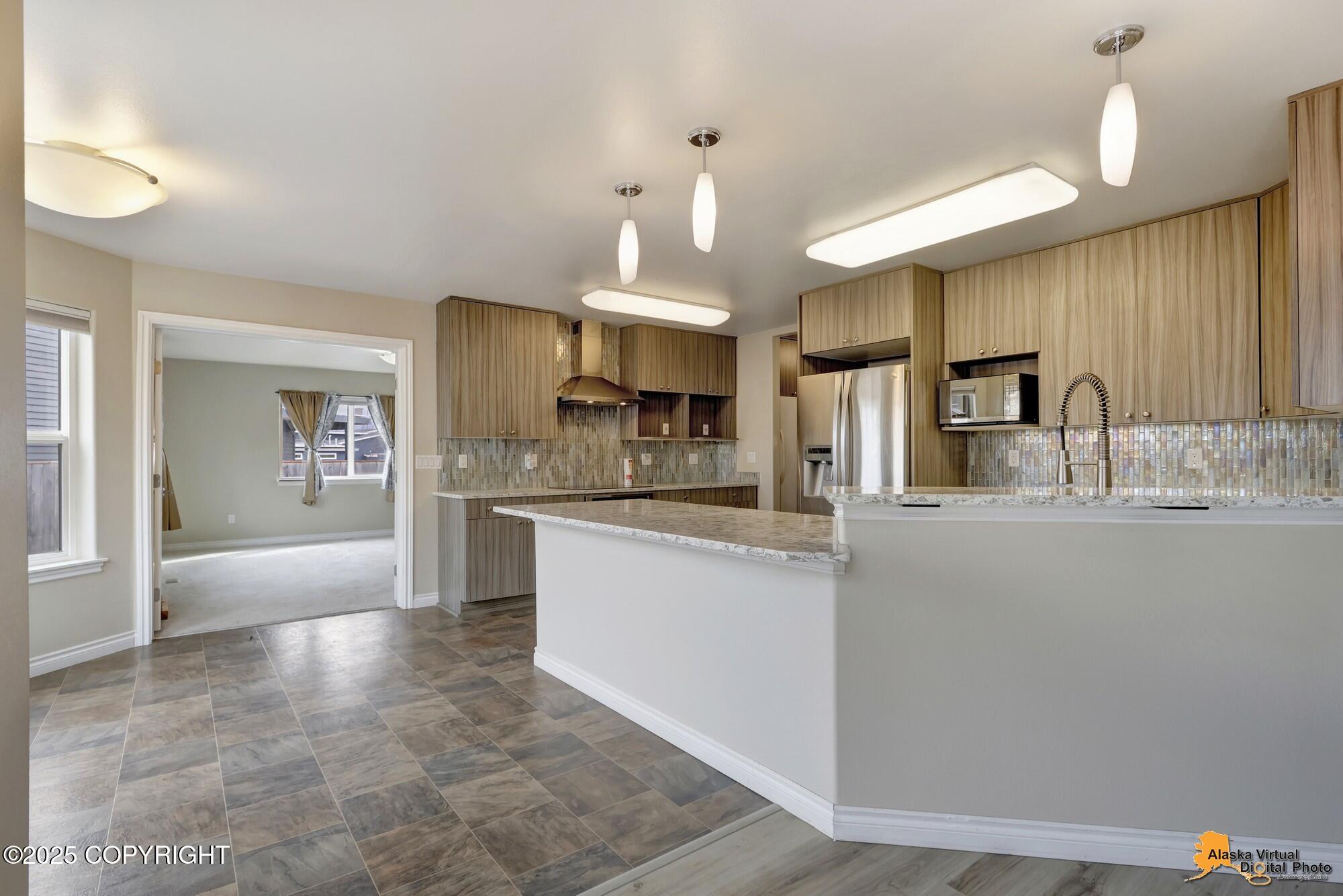 1091 Northpointe Bluff Drive, Anchorage, Alaska image 9