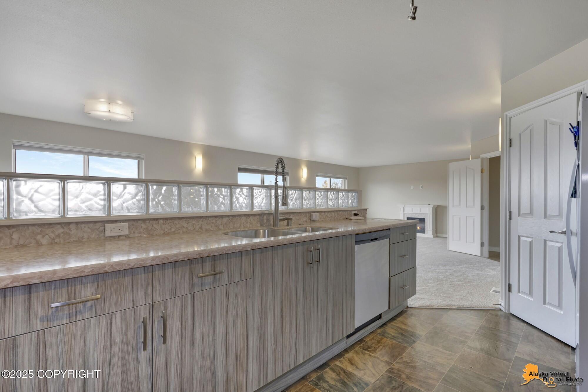 1091 Northpointe Bluff Drive, Anchorage, Alaska image 50