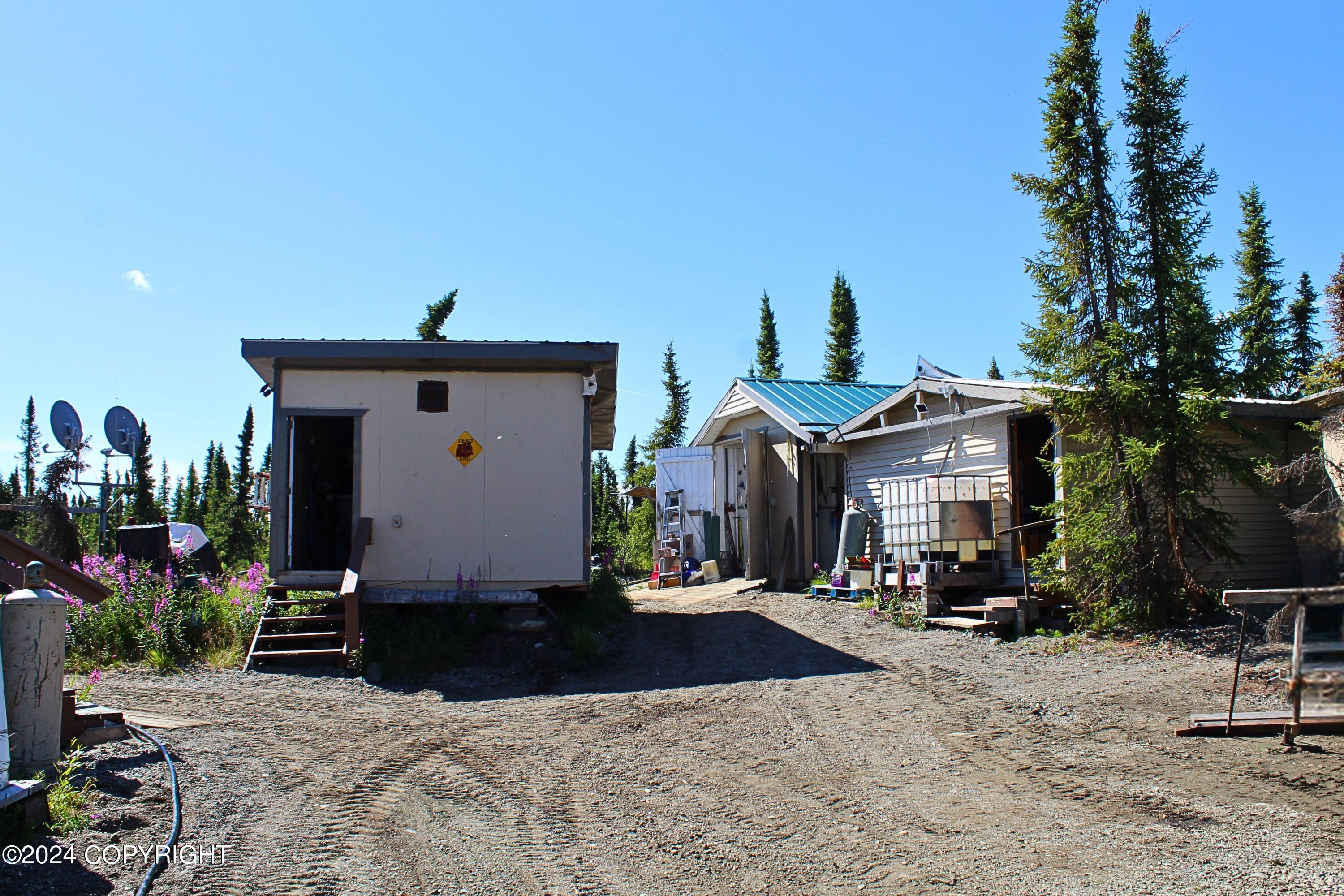 L1 B1 No Road Lake Louise, Glennallen, Alaska image 44