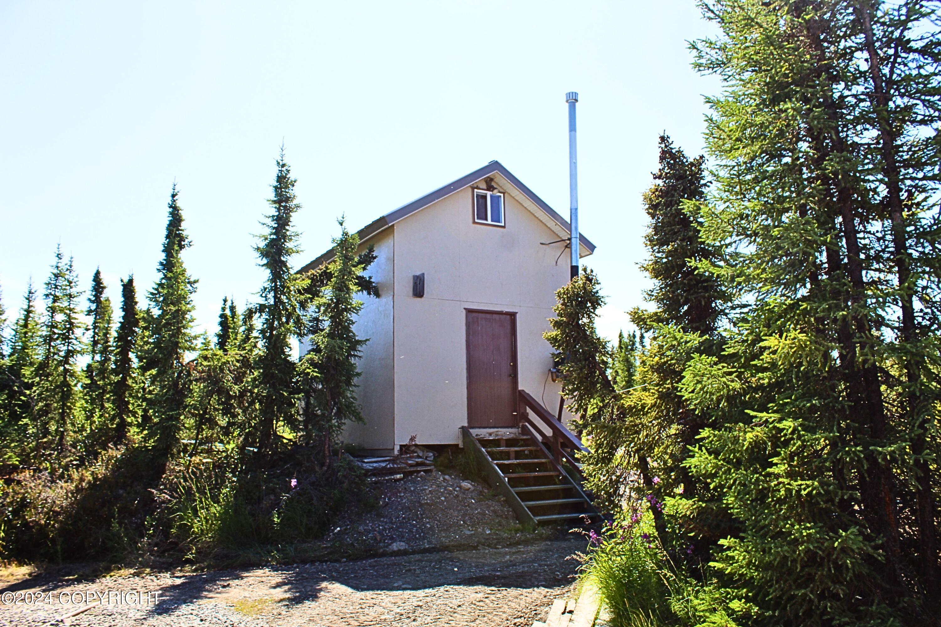 L1 B1 No Road Lake Louise, Glennallen, Alaska image 24