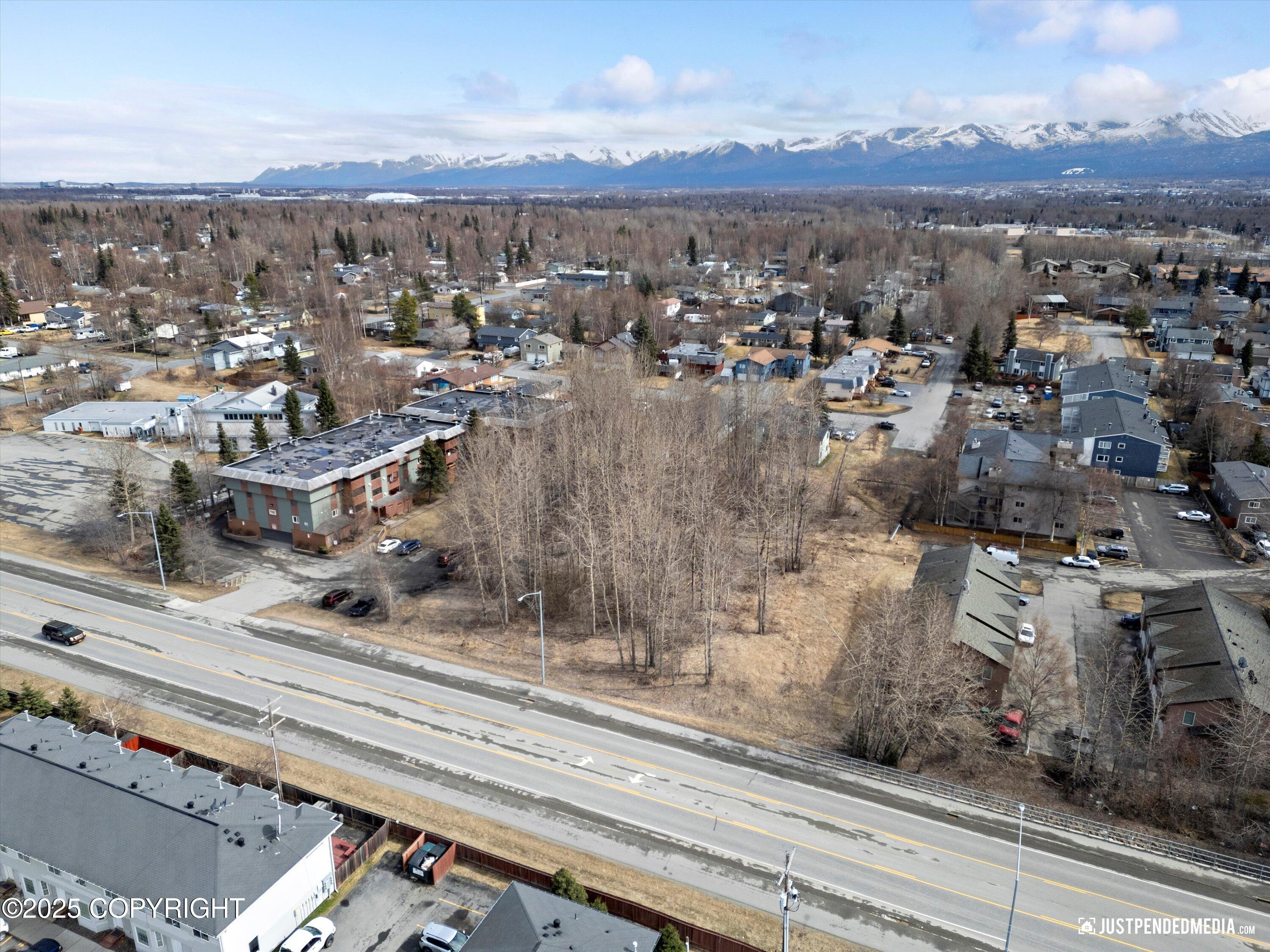 8525 Jewel Lake Road, Anchorage, Alaska image 2